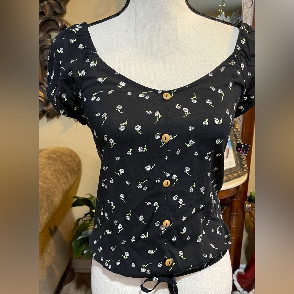 No Boundaries Black w/ Daisy Flowers Top Cinch‎ Waist Wood Buttons size x-small